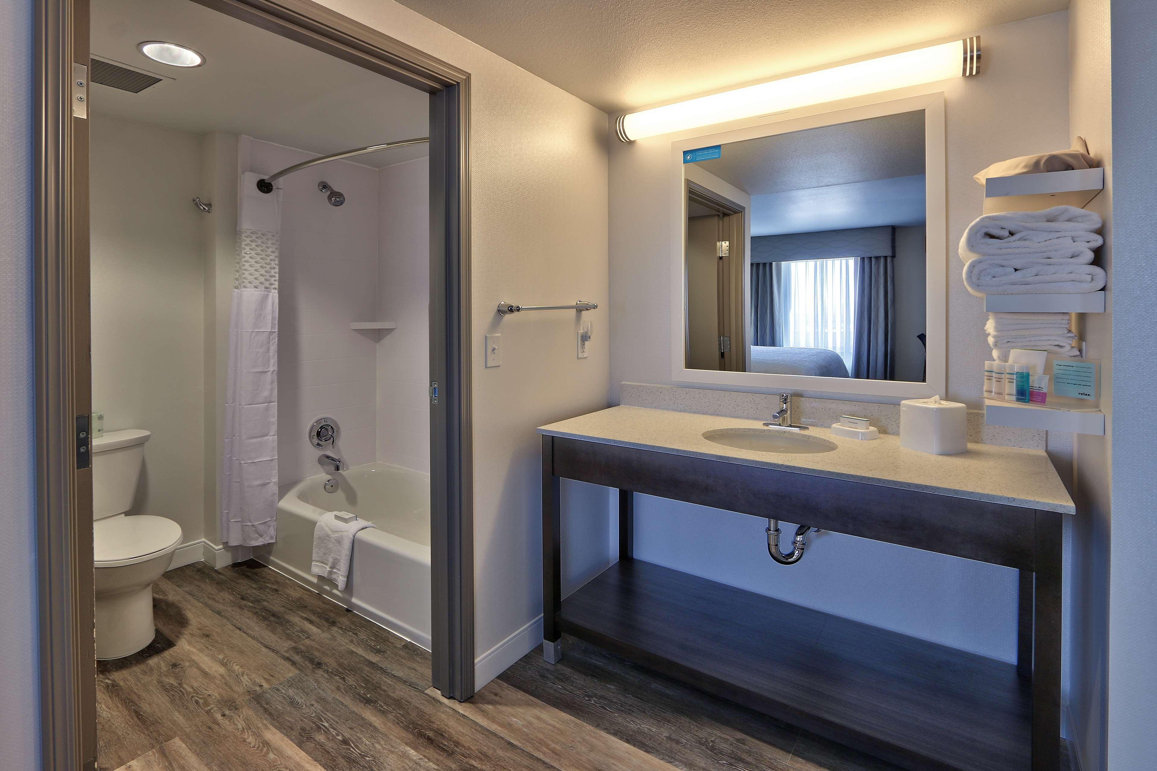 Hampton Inn & Suites Albuquerque Airport Buitenkant foto